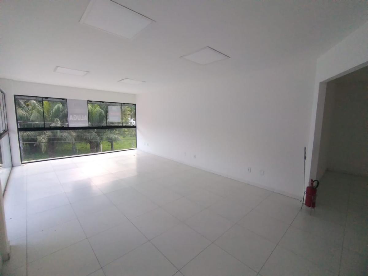 Sala Comercial de 65m² no bairro CENTRO, em Guabiruba | Eu Corretor