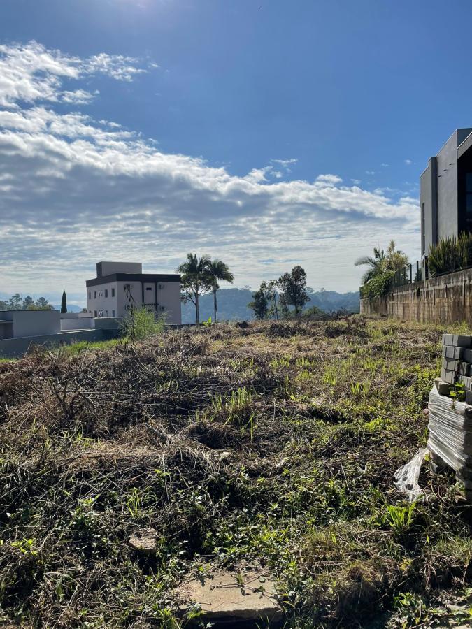 Lote/Terreno de 604m² no bairro Primeiro de Maio, em Brusque | Eu Corretor