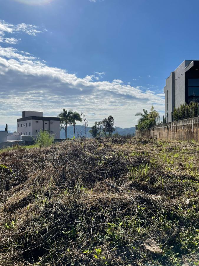 Lote/Terreno de 604m² no bairro Primeiro de Maio, em Brusque | Eu Corretor