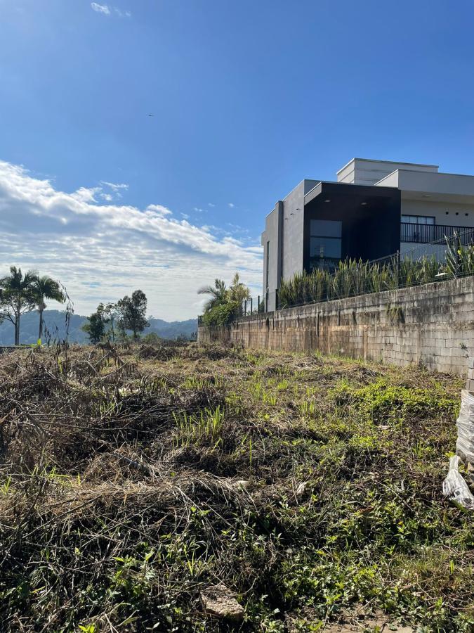 Lote/Terreno de 604m² no bairro Primeiro de Maio, em Brusque | Eu Corretor