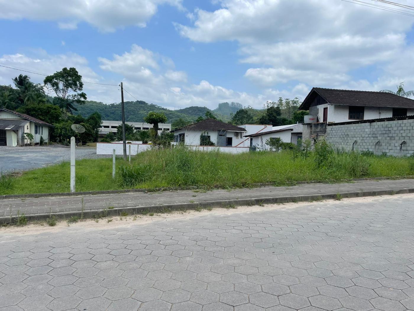 Lote/Terreno de 300m² no bairro Guabiruba Sul, em Guabiruba | Eu Corretor